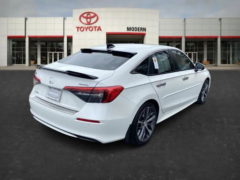 Used 2023 Honda Civic Touring image 5