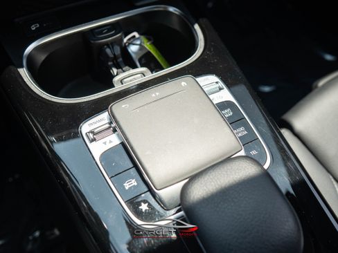 Used 2020 Mercedes-Benz CLA 250 w/ Premium Package image 37