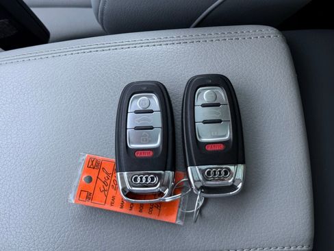 Used 2017 Audi Q5 2.0T Premium Plus w/ Technology Package image 47