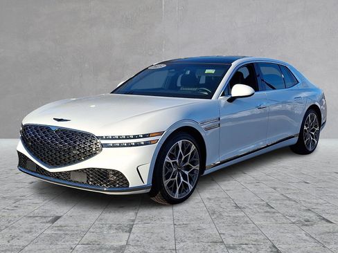 Certified 2025 Genesis G90 3.5T image 1