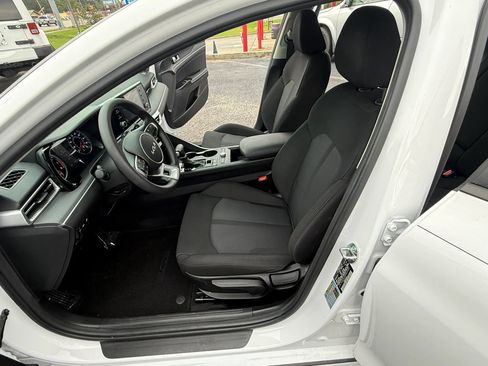 Used 2023 Kia K5 LXS FWD image 40
