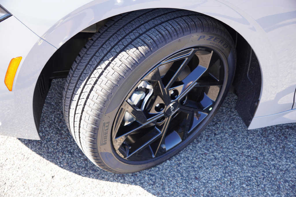New 2027 Kia K5 GT-Line AWD/4WD image 9