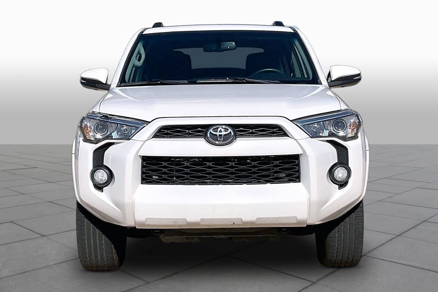Used 2019 Toyota 4Runner SR5 Premium AWD/4WD image 4