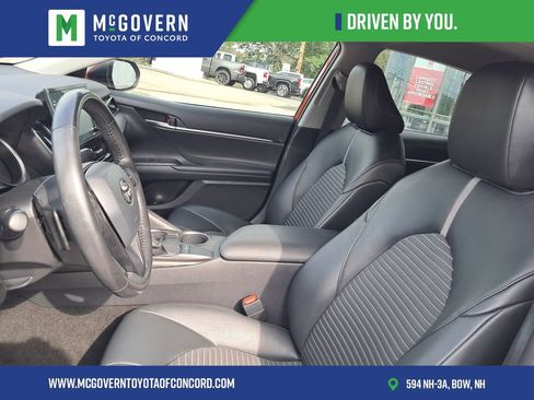 Used 2022 Toyota Camry SE w/ Convenience Package FWD image 15