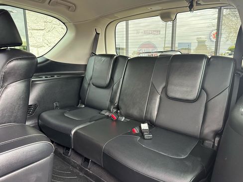 Used 2018 INFINITI QX80 4WD w/ Deluxe Technology Package image 14
