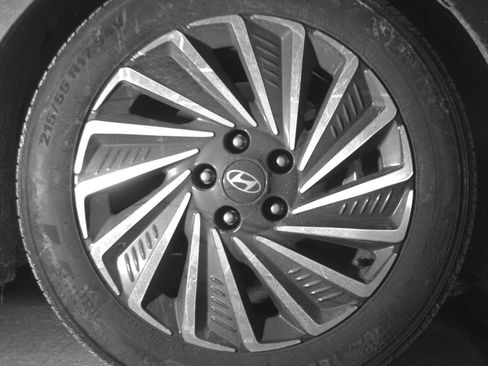 Used 2025 Hyundai Sonata SEL image 13