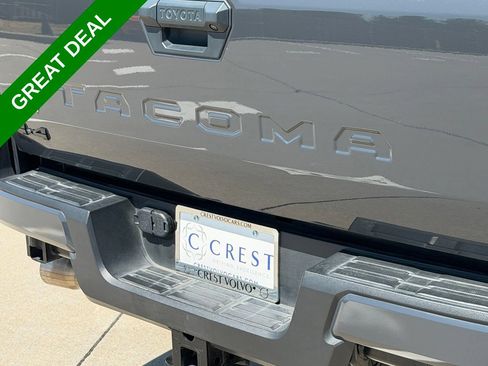 Used 2024 Toyota Tacoma TRD Sport AWD/4WD image 10