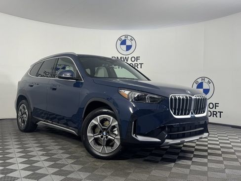New 2026 BMW X1 xDrive28i w/ Technology Package AWD/4WD image 3