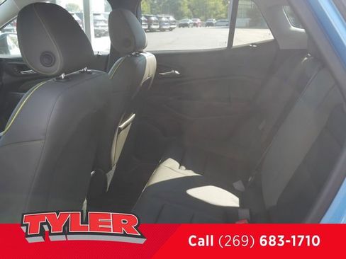 New 2025 Chevrolet Trax ACTIV w/ Sunroof Package image 42