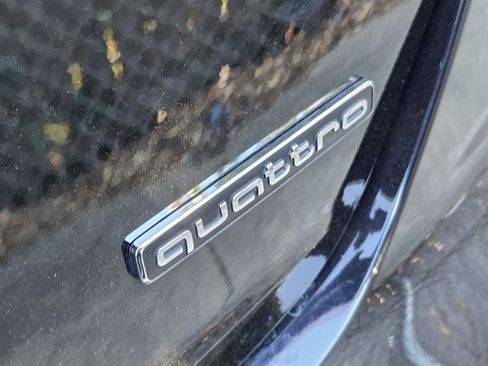 Used 2021 Audi A4 2.0T Premium w/ Convenience Package image 12