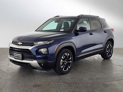 Used 2023 Chevrolet TrailBlazer LT w/ Convenience Package FWD image 7