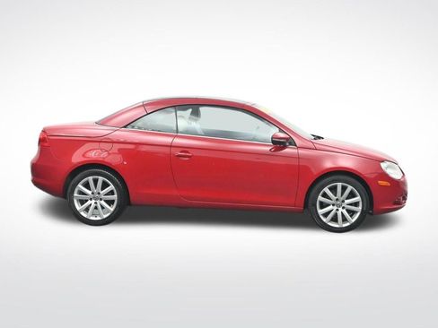 Used 2010 Volkswagen Eos Komfort FWD image 4