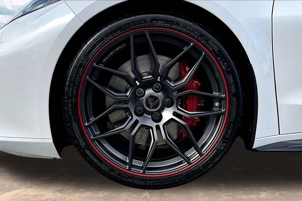 Used 2023 Chevrolet Corvette Z06 RWD image 34