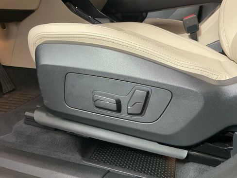 Certified 2025 BMW X1 xDrive28i w/ Convenience Package image 20