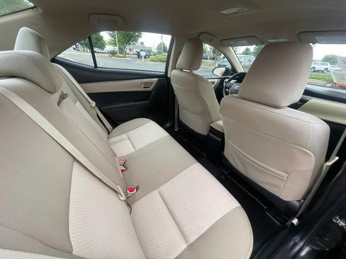 Used 2015 Toyota Corolla LE FWD image 9