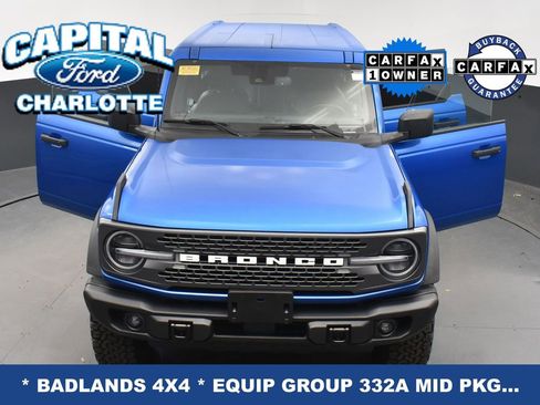 Used 2025 Ford Bronco Badlands image 38