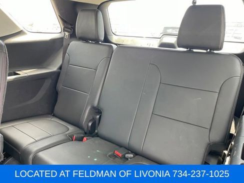 Used 2020 Chevrolet Traverse LT w/ LT Premium Package FWD image 29