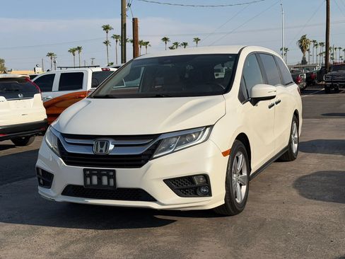 Used 2018 Honda Odyssey EX image 2