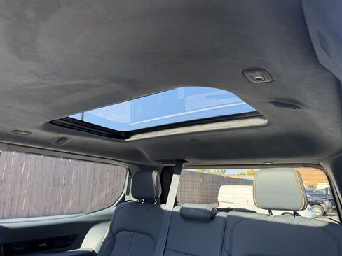 Used 2022 Jeep Grand Wagoneer Series II image 29