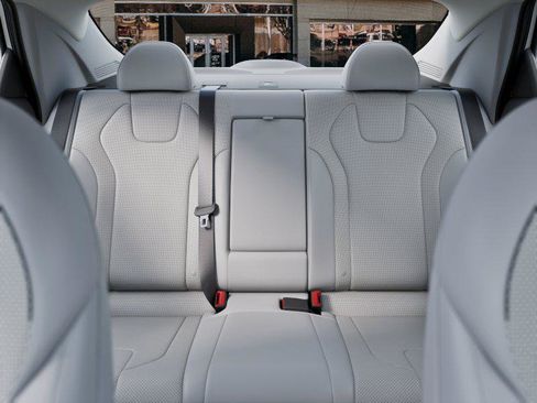 New 2026 Hyundai Elantra Limited FWD image 12