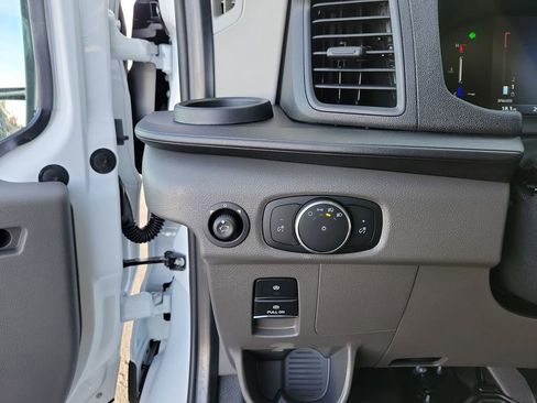 New 2026 Ford Transit 250 148 Medium Roof image 23
