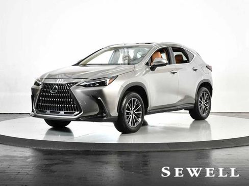 Certified 2025 Lexus NX 250 FWD w/ Towing Package (2000 Lbs) image 1