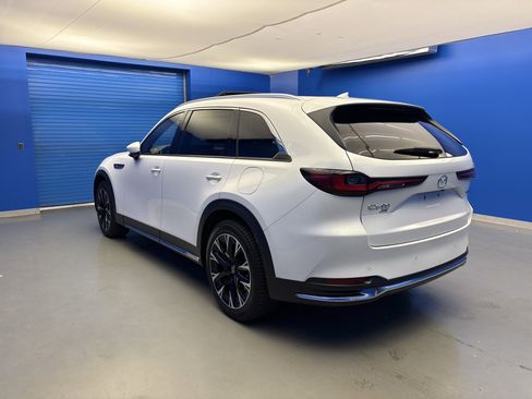 Used 2024 MAZDA CX-90 Plug-In Hybrid w/ Premium Plus AWD/4WD image 5