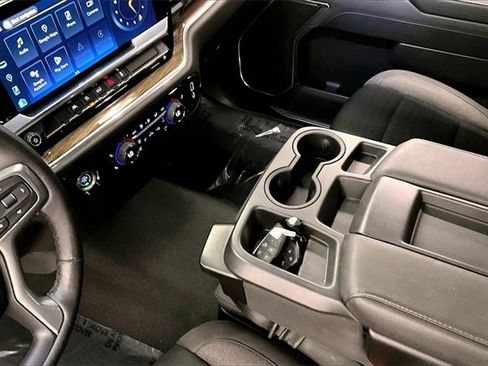 Used 2022 Chevrolet Silverado 1500 LT image 13