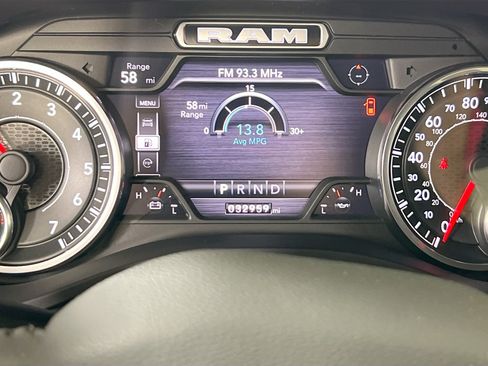 Used 2022 RAM 1500 Big Horn AWD/4WD image 12
