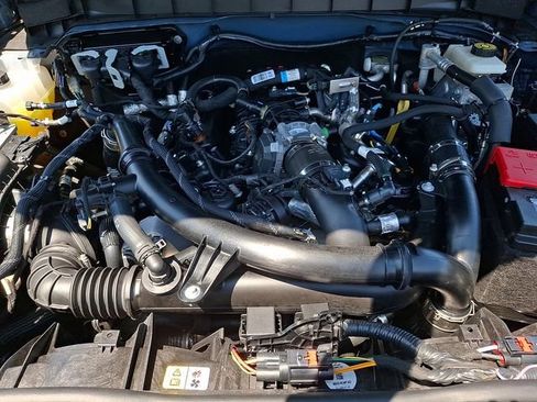 Used 2024 Ford Bronco Badlands AWD/4WD image 28
