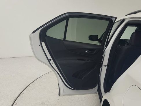 Certified 2023 Chevrolet Equinox RS w/ RS Leather Package FWD image 22