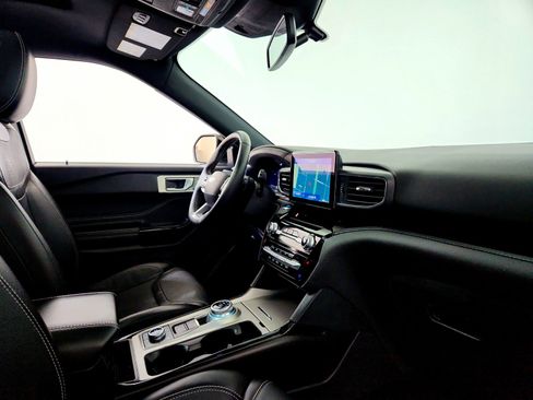 Used 2022 Ford Explorer ST w/ Equipment Group 401A image 18