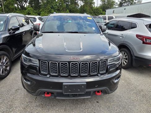 Used 2018 Jeep Grand Cherokee Trailhawk w/ Trailhawk Luxury Group AWD/4WD image 2