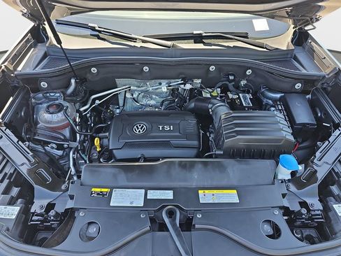 Used 2023 Volkswagen Atlas Cross Sport SE AWD/4WD image 33