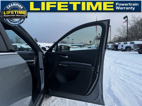 Used 2023 Cadillac XT4 Premium Luxury image 38