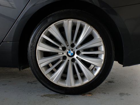 Used 2016 BMW 535i Gran Turismo image 34