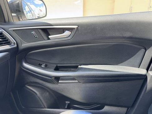 Used 2016 Ford Edge SEL w/ Equipment Group 201A AWD/4WD image 12