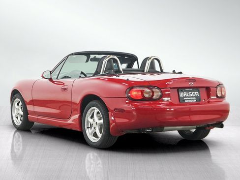 Used 2002 MAZDA MX-5 Miata SE RWD image 3