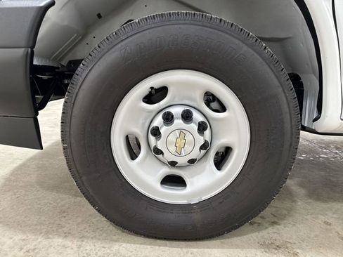 New 2025 Chevrolet Express 2500 w/ Driver Convenience Package image 27