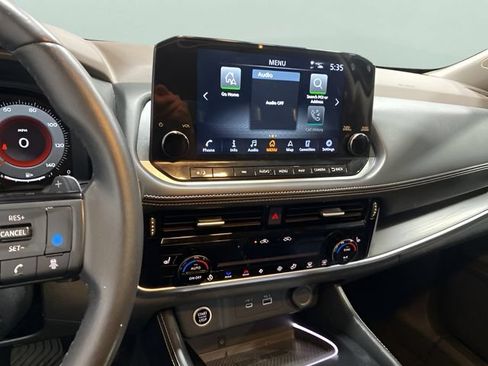 Certified 2023 Nissan Rogue Platinum w/ Platinum Premium Package AWD/4WD image 16