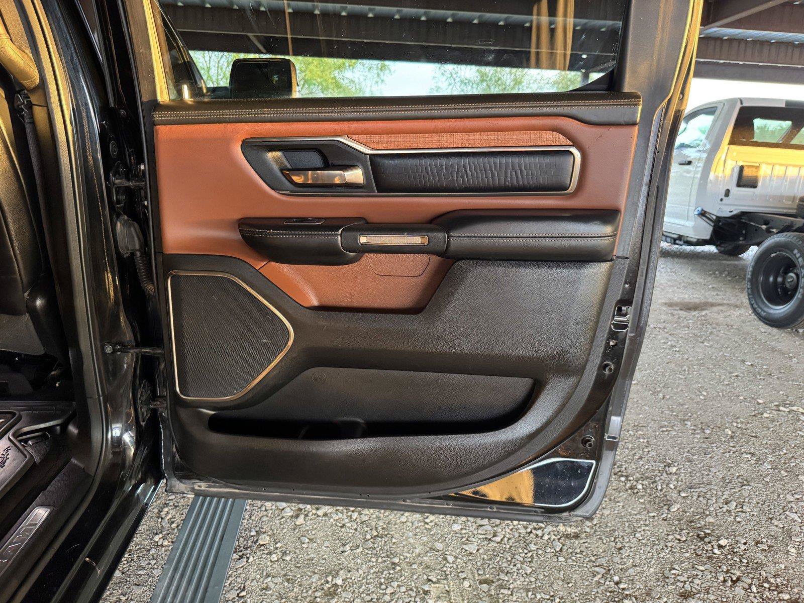 Used 2022 RAM 1500 Limited AWD/4WD image 36