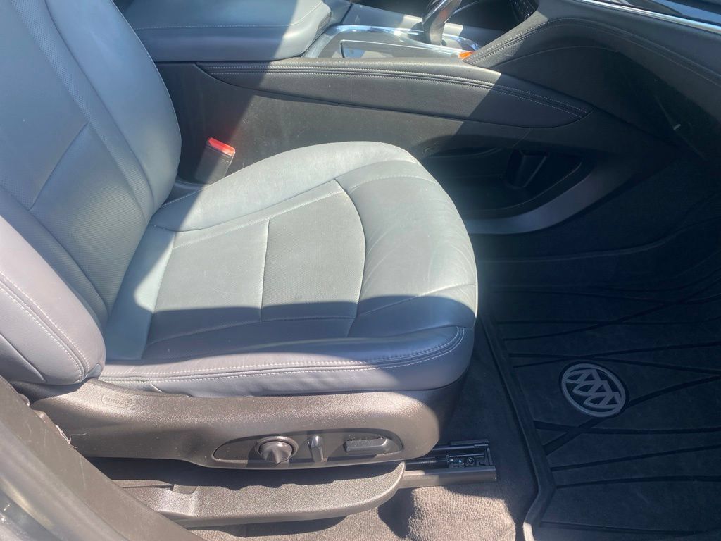 Used 2018 Buick Enclave Premium w/ Experience Buick Package AWD/4WD image 24