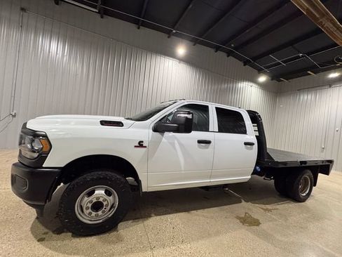 Used 2024 RAM 3500 Tradesman AWD/4WD image 2