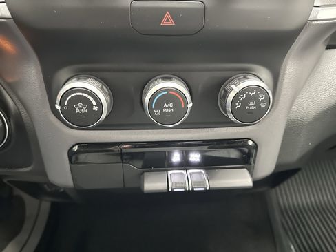 Used 2023 RAM 1500 Big Horn image 32