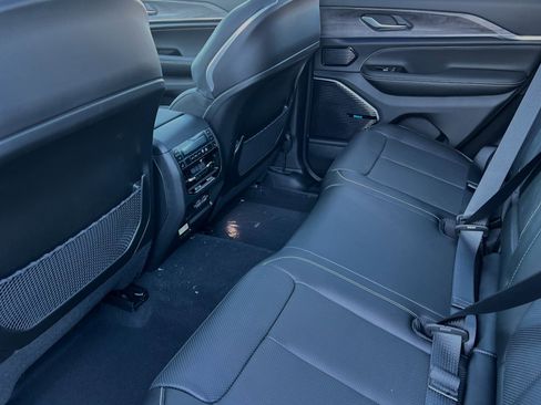 New 2024 Jeep Grand Cherokee Overland w/ Luxury Tech Group IV image 10