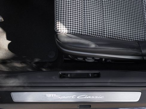 Used 2023 Porsche 911 Sport Classic image 21
