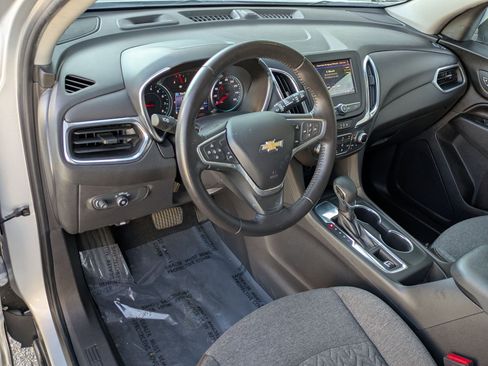 Certified 2022 Chevrolet Equinox LT image 12