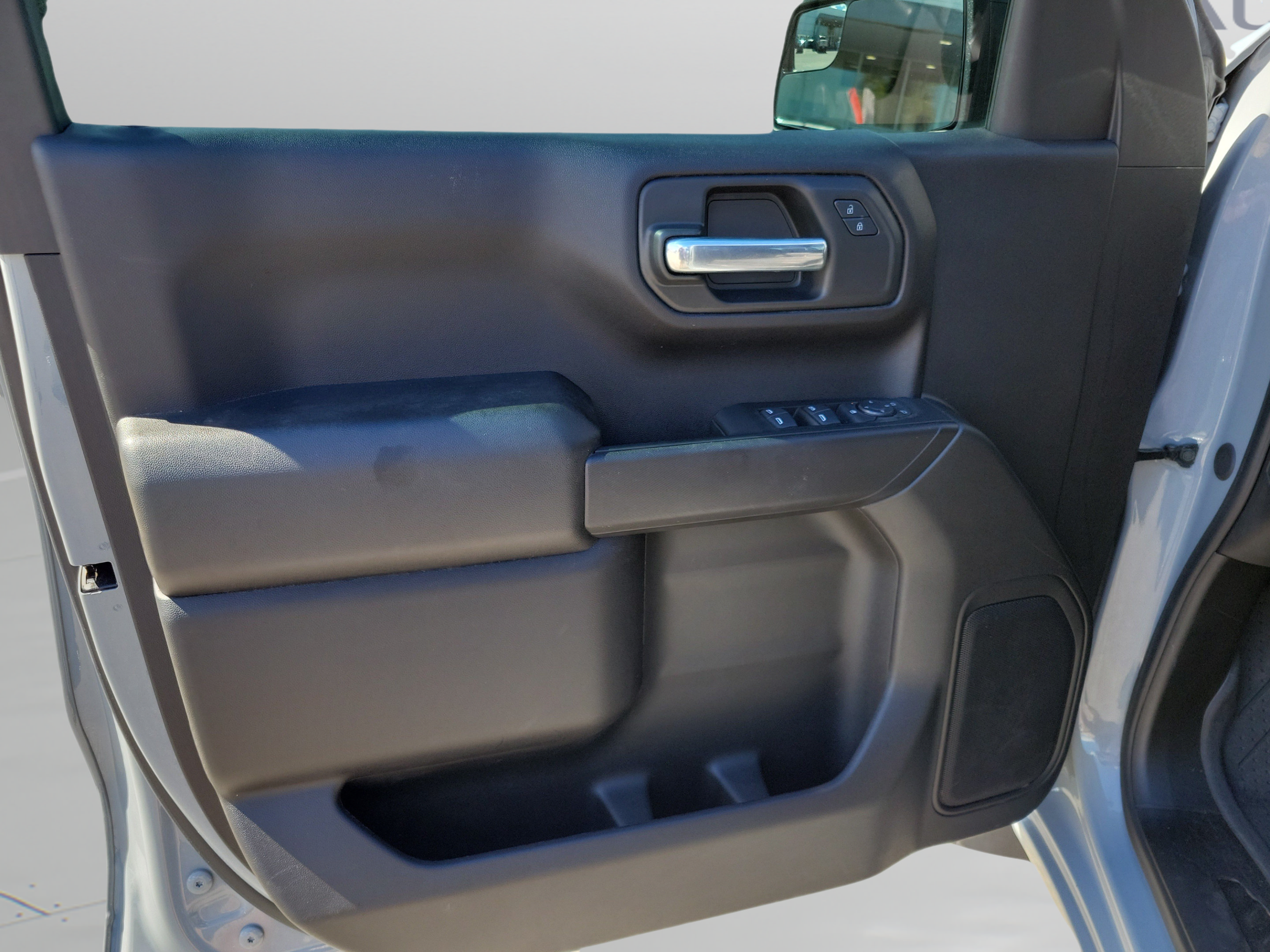Used 2024 Chevrolet Silverado 1500 Custom w/ LPO, Dark Essentials Package AWD/4WD image 14