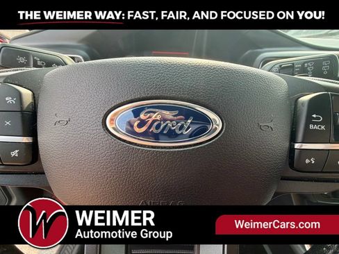 Used 2020 Ford Explorer XLT w/ Equipment Group 202A AWD/4WD image 43