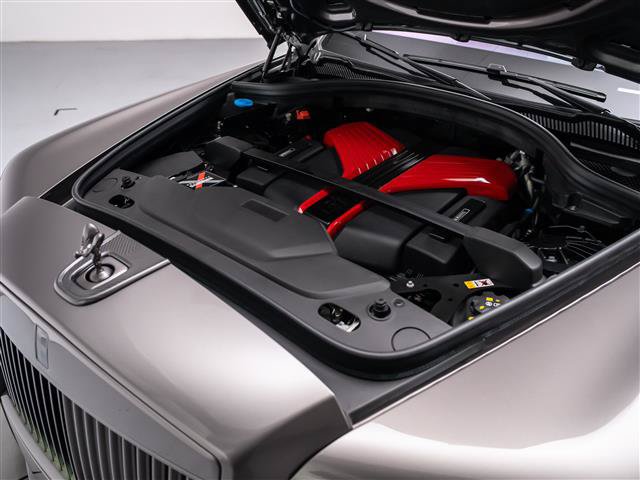 Used 2025 Rolls-Royce Cullinan AWD/4WD image 40